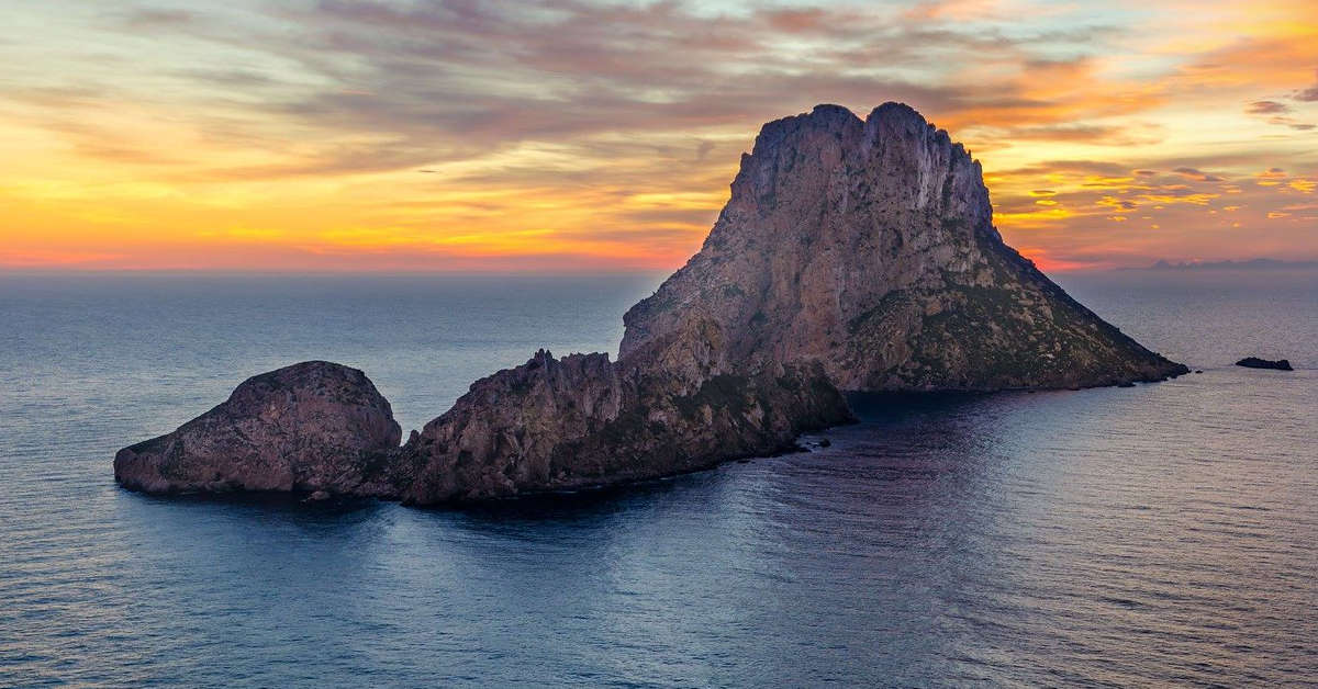 El islote de Es Vedrà en Ibiza