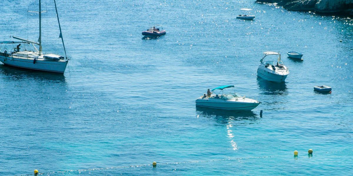 The best boat rental options in Ibiza: from luxury yachts to budget boats